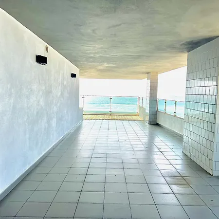 Front Line, Sea View, Luxury Penthouse In Caparica Appartement