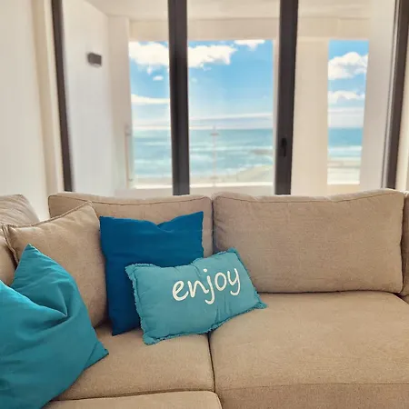 Front Line, Sea View, Luxury Penthouse In Caparica Appartement