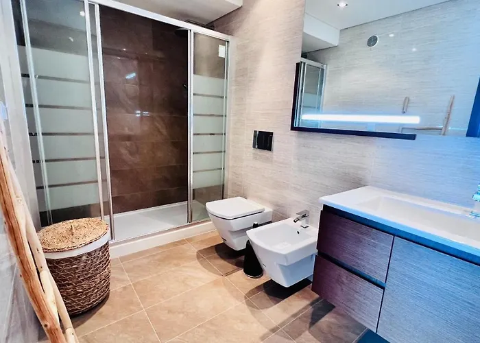 Front Line, Sea View, Luxury Penthouse In Caparica Lägenhet *
