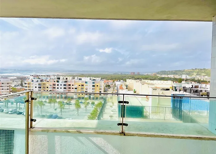 Front Line, Sea View, Luxury Penthouse In Caparica Lägenhet